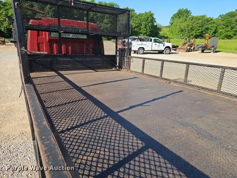 image for item EJ0044 2003 Mitsubishi Fuso flatbed truck