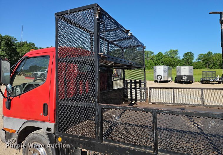 image for item EJ0044 2003 Mitsubishi Fuso flatbed truck