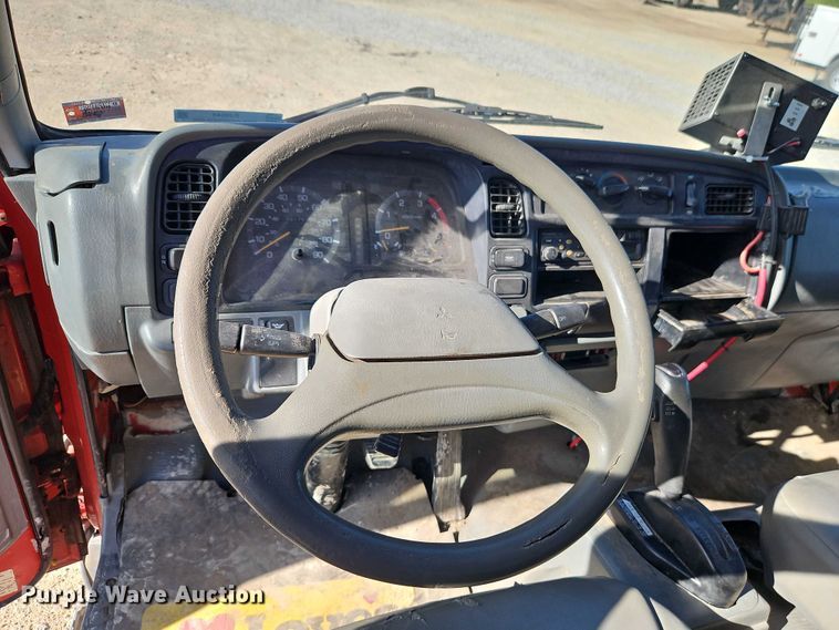 image for item EJ0044 2003 Mitsubishi Fuso flatbed truck