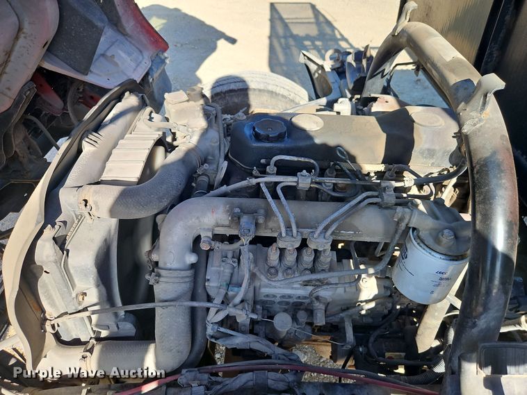 image for item EJ0044 2003 Mitsubishi Fuso flatbed truck