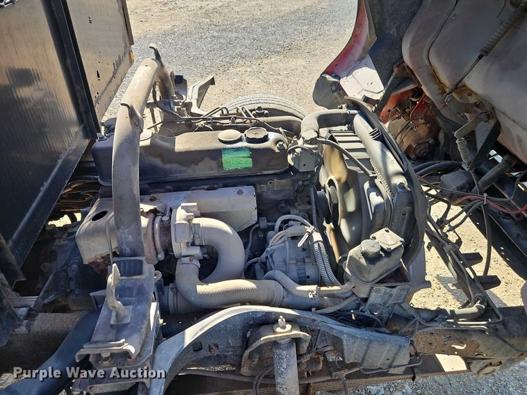 image for item EJ0044 2003 Mitsubishi Fuso flatbed truck