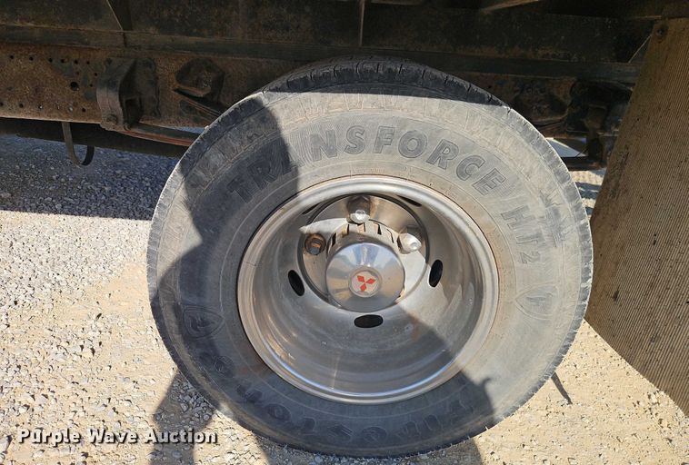 image for item EJ0044 2003 Mitsubishi Fuso flatbed truck