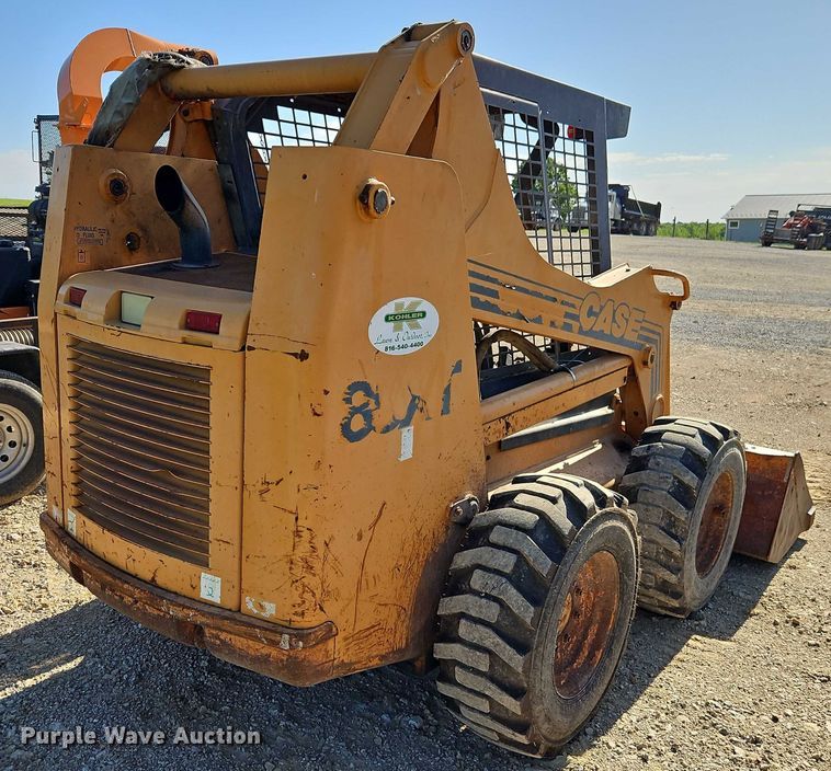 image for item EJ0045 2002 Case 85XT skid steer loader