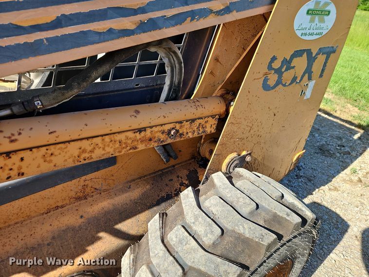 image for item EJ0045 2002 Case 85XT skid steer loader