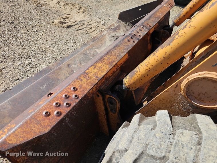 image for item EJ0045 2002 Case 85XT skid steer loader