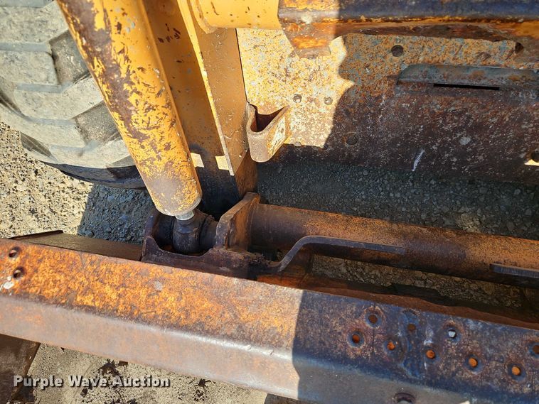 image for item EJ0045 2002 Case 85XT skid steer loader