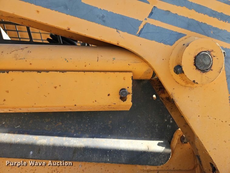 image for item EJ0045 2002 Case 85XT skid steer loader