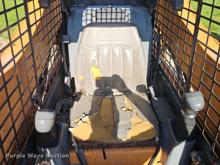 image for item EJ0045 2002 Case 85XT skid steer loader