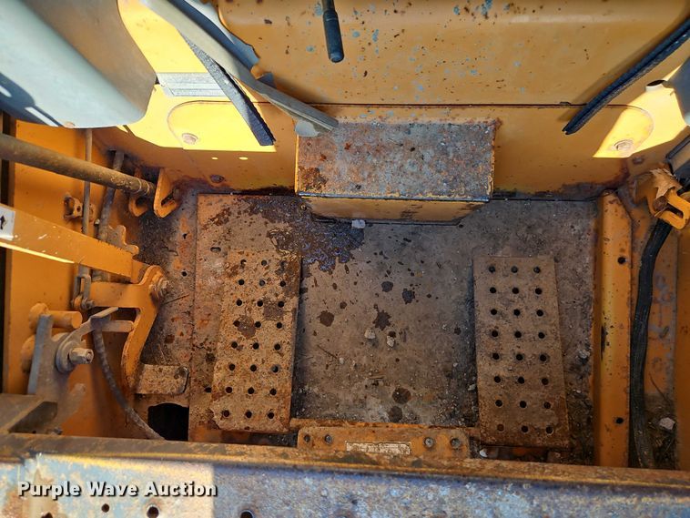 image for item EJ0045 2002 Case 85XT skid steer loader