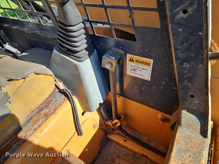 image for item EJ0045 2002 Case 85XT skid steer loader