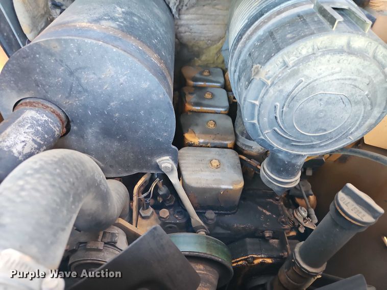 image for item EJ0045 2002 Case 85XT skid steer loader