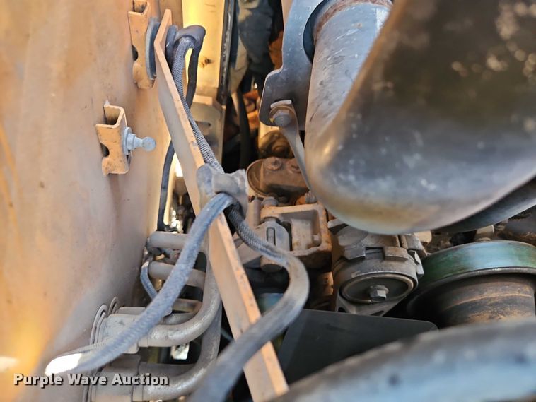 image for item EJ0045 2002 Case 85XT skid steer loader