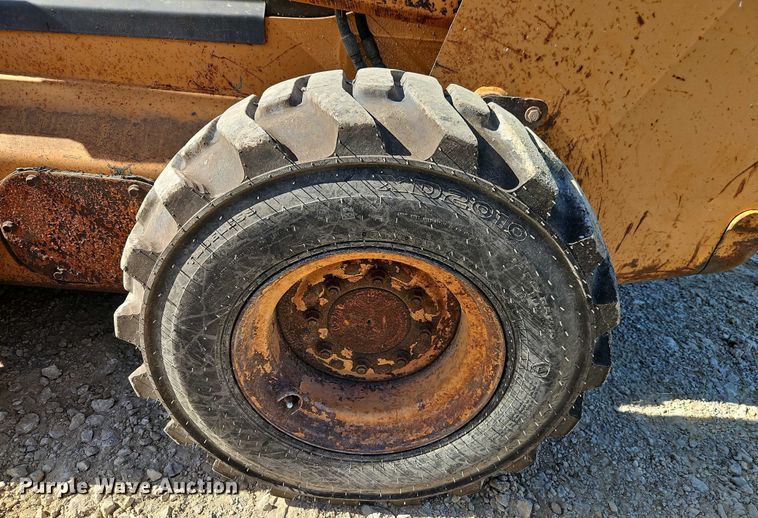 image for item EJ0045 2002 Case 85XT skid steer loader