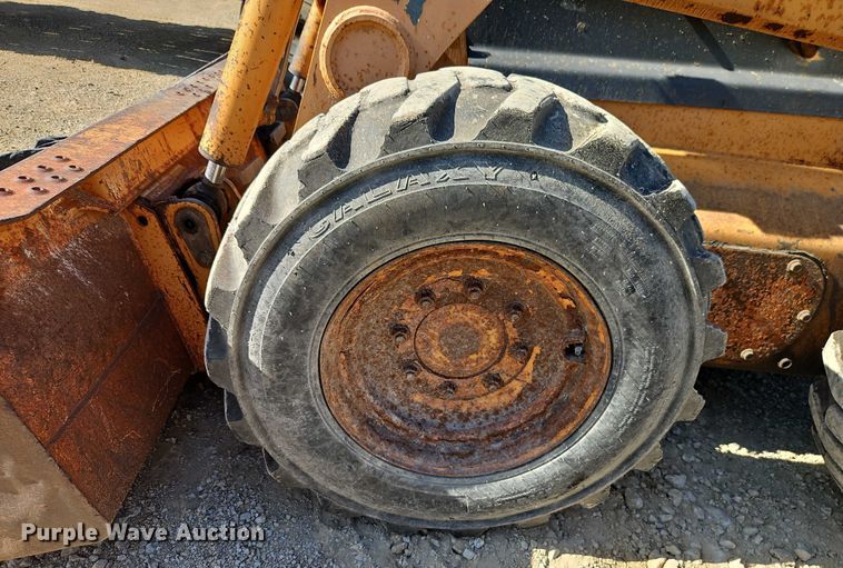 image for item EJ0045 2002 Case 85XT skid steer loader