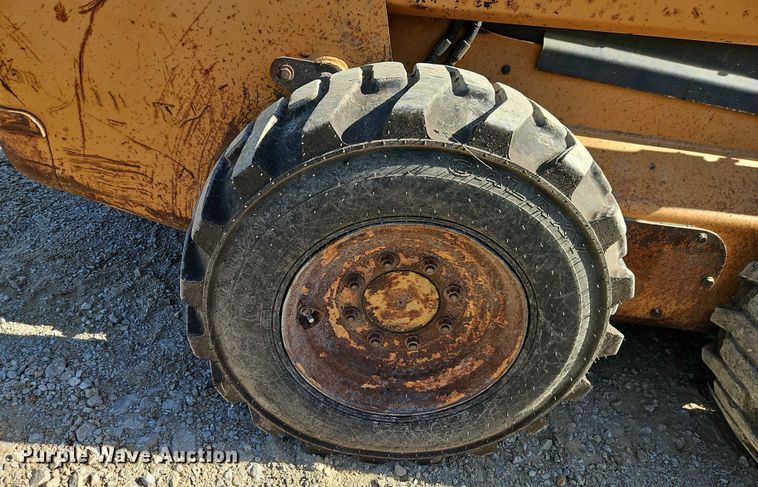 image for item EJ0045 2002 Case 85XT skid steer loader