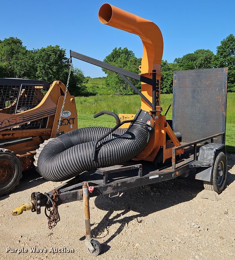 image for item EJ0046 Scag TLS20W-29BV leaf vacuum