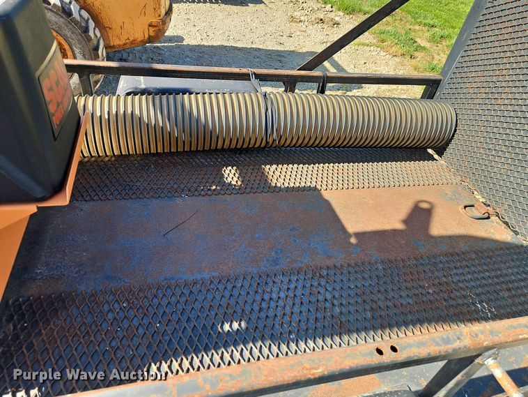 image for item EJ0046 Scag TLS20W-29BV leaf vacuum