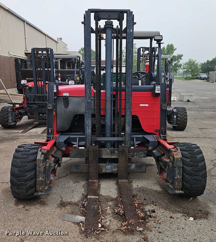 image for item EJ0047 2016 Moffett M8 55.4 forklift