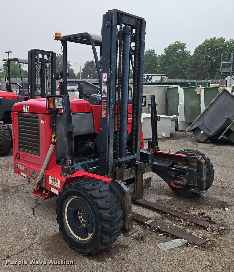image for item EJ0047 2016 Moffett M8 55.4 forklift