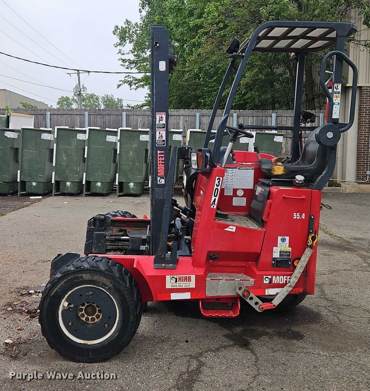 image for item EJ0047 2016 Moffett M8 55.4 forklift