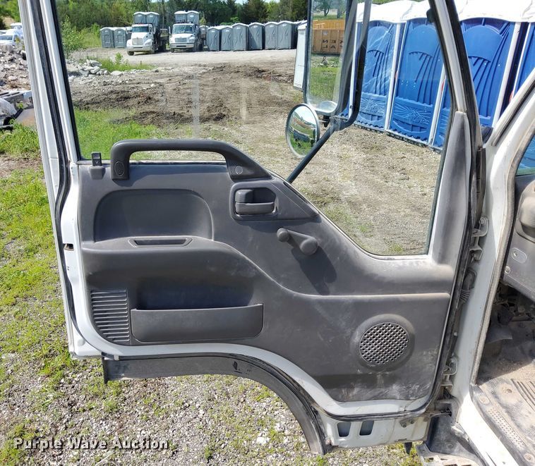 image for item EJ0061 2003 GMC W4 dump flatbed truck