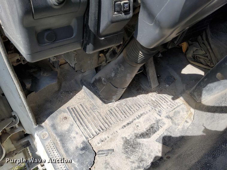 image for item EJ0061 2003 GMC W4 dump flatbed truck