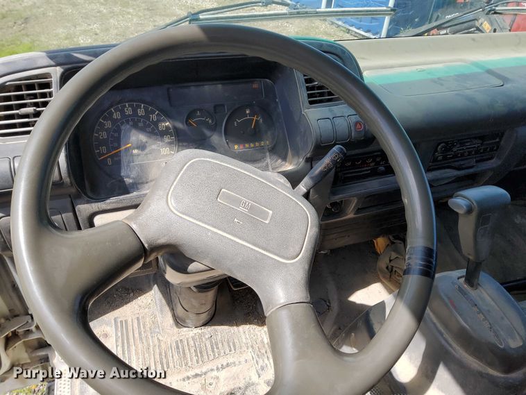 image for item EJ0061 2003 GMC W4 dump flatbed truck