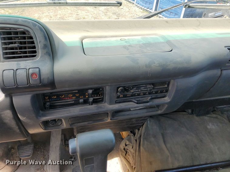 image for item EJ0061 2003 GMC W4 dump flatbed truck