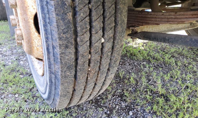 image for item EJ0061 2003 GMC W4 dump flatbed truck