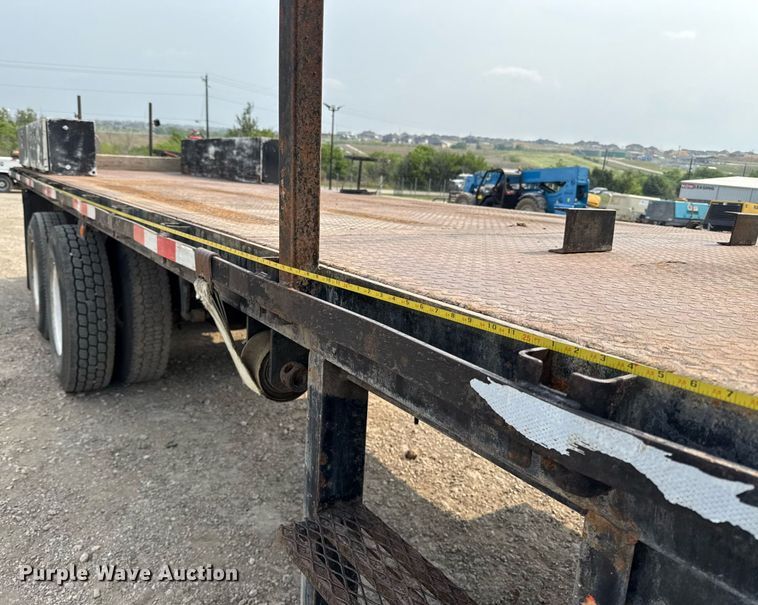 image for item EJ3744 2003 Freightliner FL80 flatbed truck