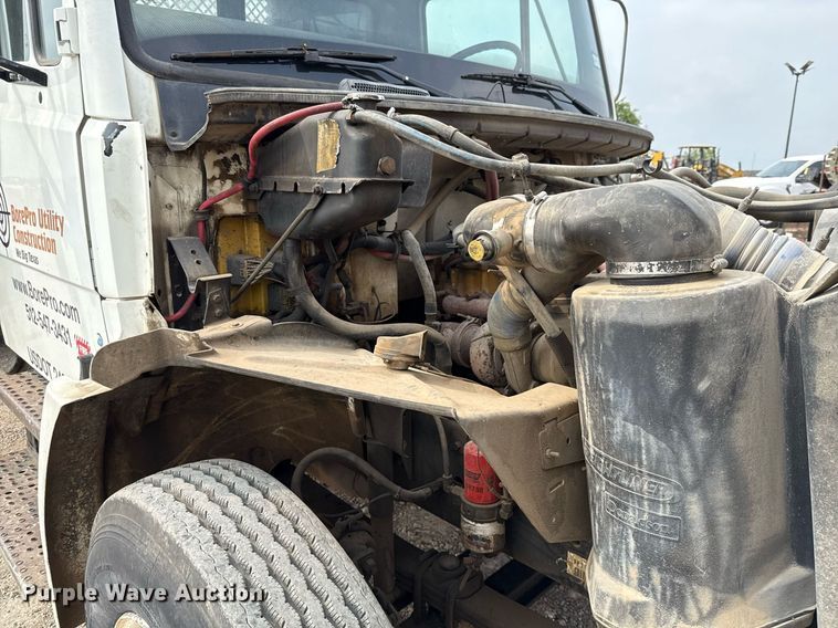 image for item EJ3744 2003 Freightliner FL80 flatbed truck