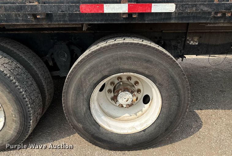 image for item EJ3744 2003 Freightliner FL80 flatbed truck