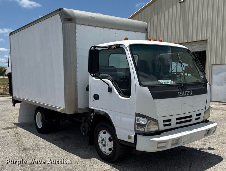 image for item EJ3827 2007 Isuzu NPR box truck