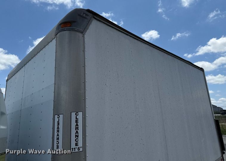 image for item EJ3827 2007 Isuzu NPR box truck