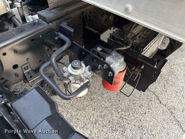 image for item EJ3827 2007 Isuzu NPR box truck