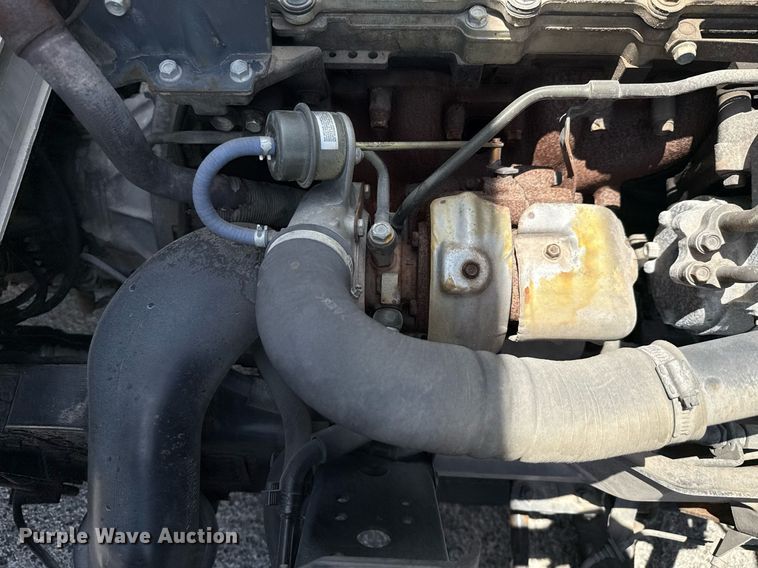 image for item EJ3827 2007 Isuzu NPR box truck