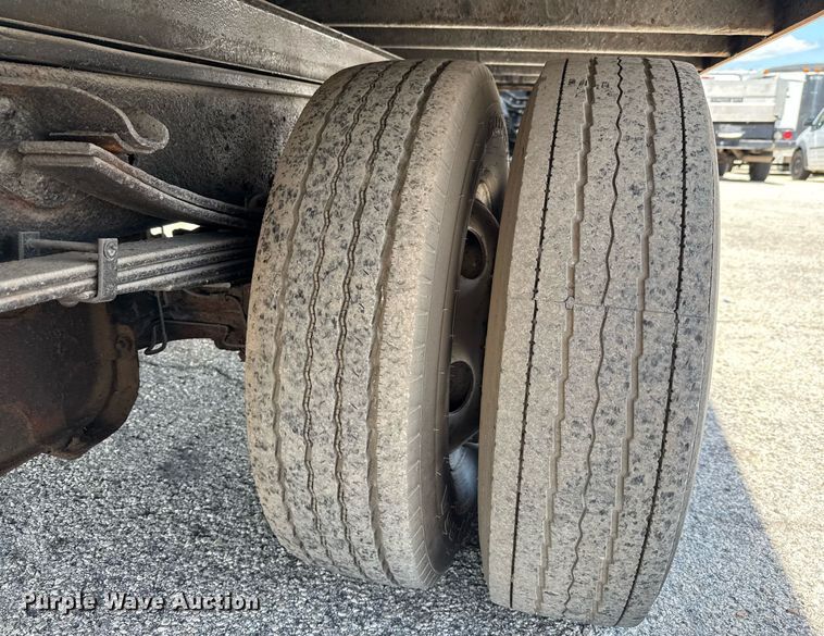 image for item EJ3827 2007 Isuzu NPR box truck