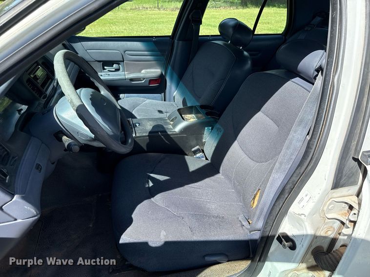 image for item EJ4489 1998 Ford Crown Victoria Police Interceptor  