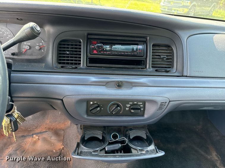 image for item EJ4489 1998 Ford Crown Victoria Police Interceptor  