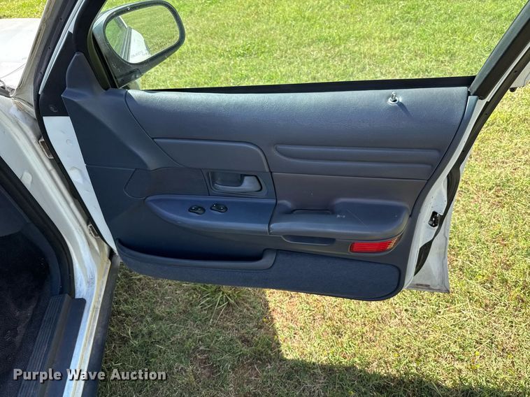 image for item EJ4489 1998 Ford Crown Victoria Police Interceptor  