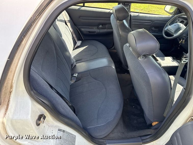 image for item EJ4489 1998 Ford Crown Victoria Police Interceptor  