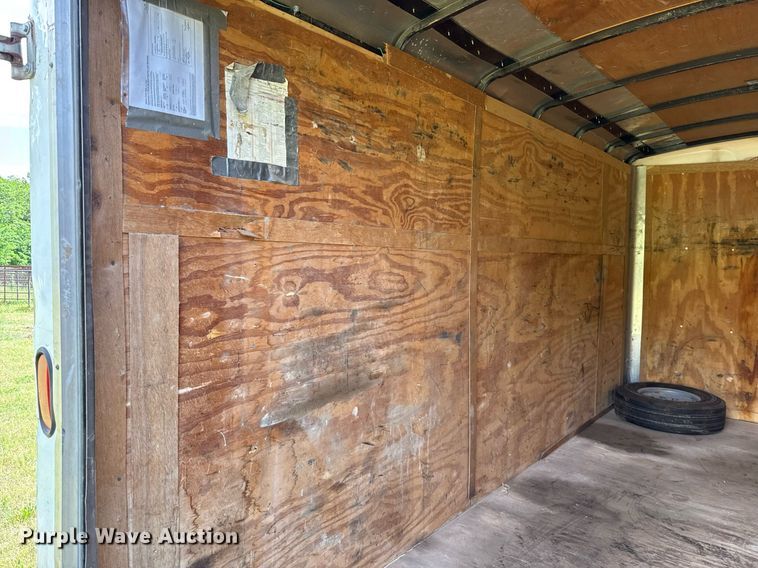 image for item EJ4490 2009 Express  Trailer enclosed cargo trailer