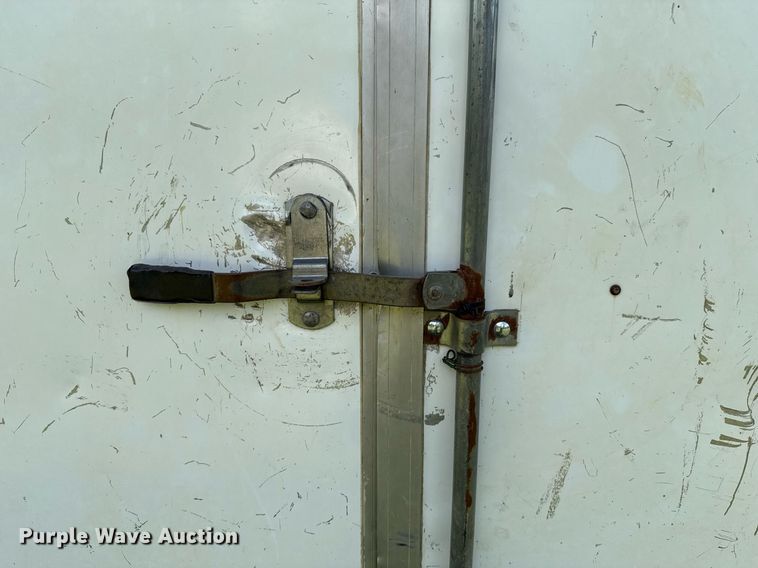 image for item EJ4490 2009 Express  Trailer enclosed cargo trailer