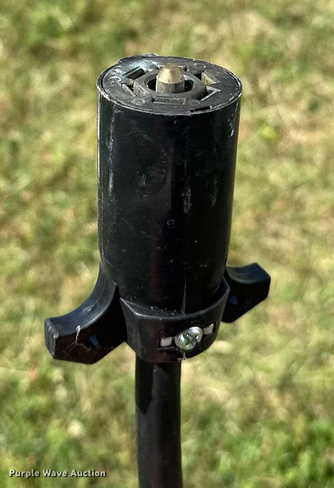 image for item EJ4490 2009 Express  Trailer enclosed cargo trailer