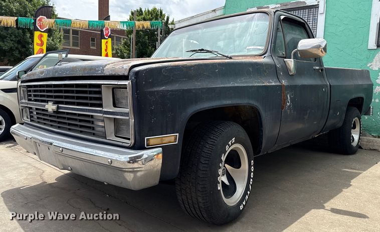 image for item EJ4493 1984 Chevrolet C10 pickup truck