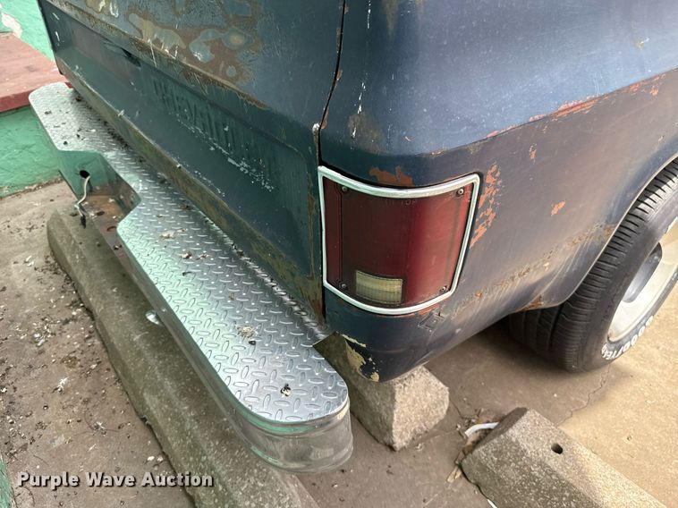 image for item EJ4493 1984 Chevrolet C10 pickup truck