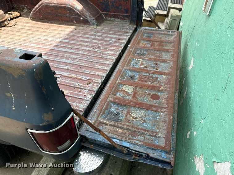 image for item EJ4493 1984 Chevrolet C10 pickup truck