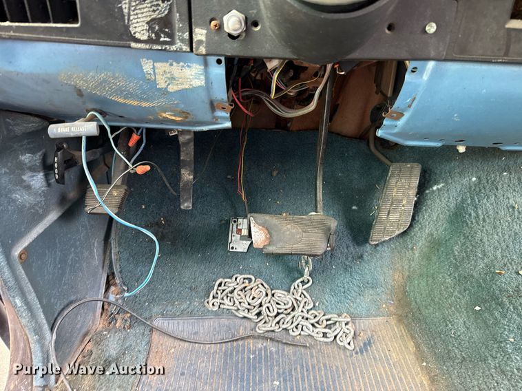 image for item EJ4493 1984 Chevrolet C10 pickup truck