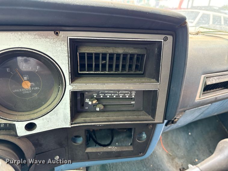 image for item EJ4493 1984 Chevrolet C10 pickup truck