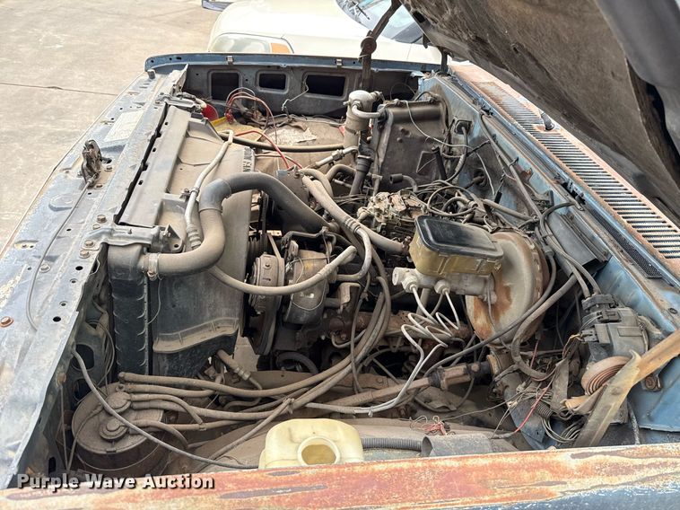 image for item EJ4493 1984 Chevrolet C10 pickup truck